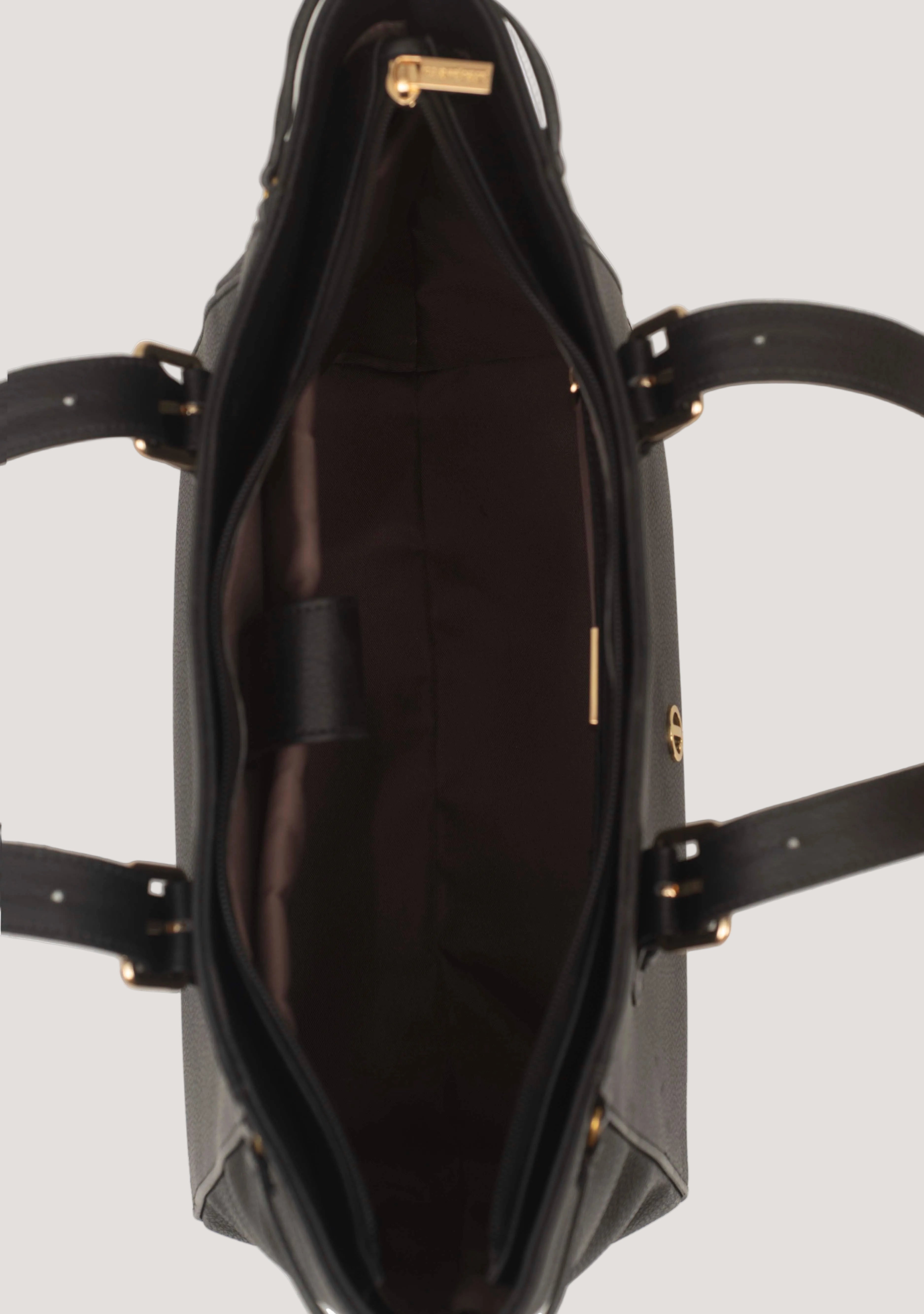 General Tote Madora